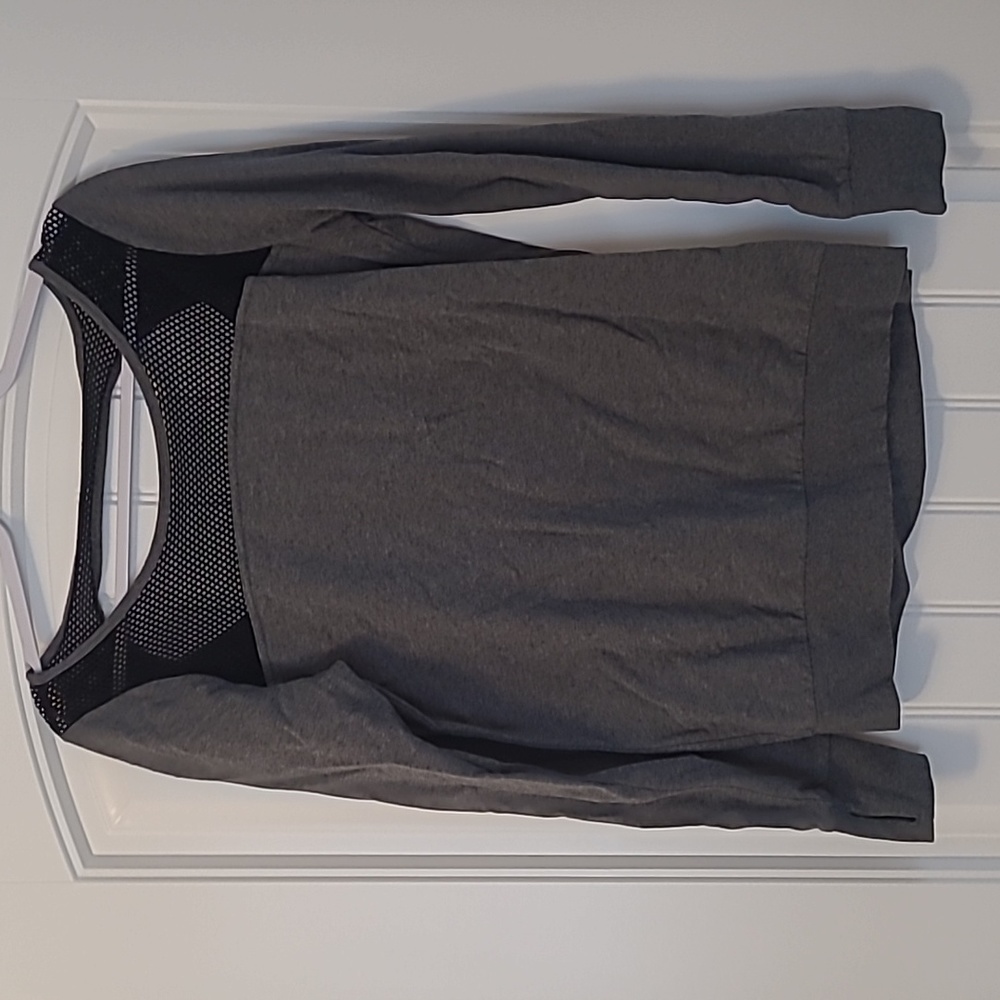 Sweatshirt with mesh detail